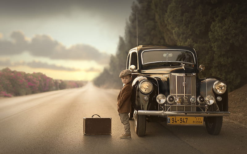 Little boy, retro, boy, car, copil, child, suitcase, vintage, HD wallpaper