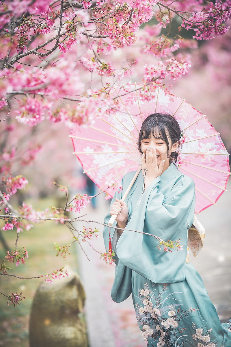 women, model, Asian, happy, umbrella, outdoors, dark hair, cherry blossom, HD phone wallpaper