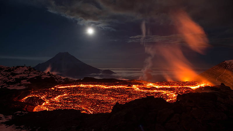 Hot Lava Of Volcano, HD wallpaper