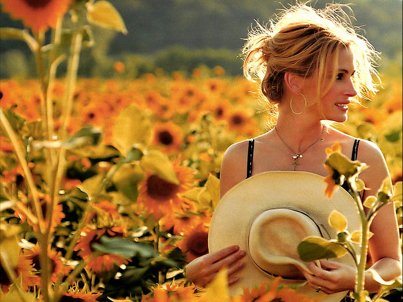 Julia Roberts in sunflower field, actress, sunflowers, julia roberts, HD wallpaper