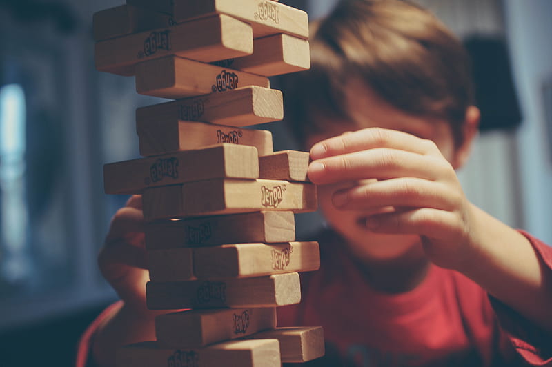 boy playing jenga, HD wallpaper