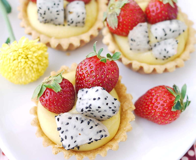 Dessert - Dragon fruit and Strawberries, fruit, red, strawberries, white, dragon fruit, dessert, sweet, HD wallpaper