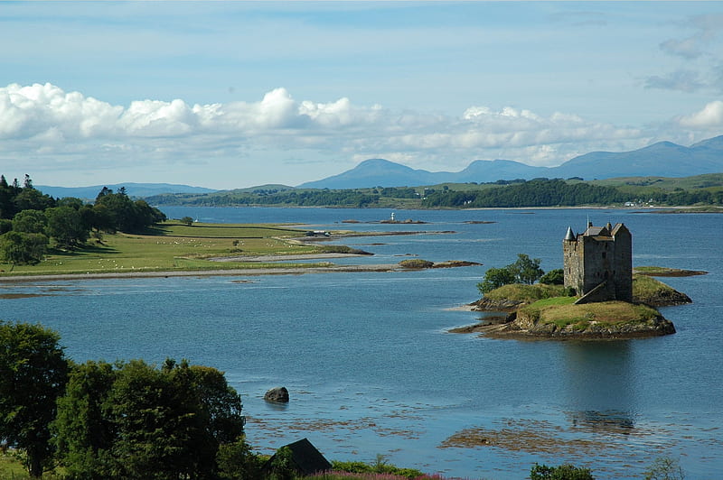 Castle Stalker - Scotland, Scottish Castles, Scottish Highlands, Castle Stalker, Scotland, Monty Python And The Holy Grail, HD wallpaper