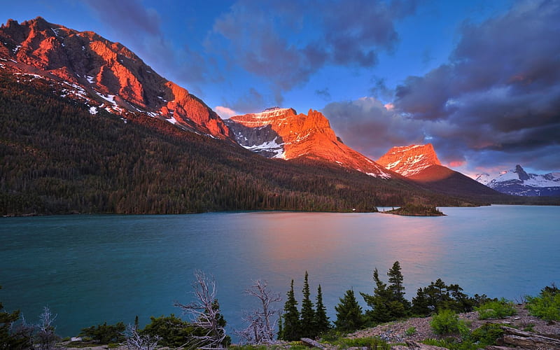 Beautiful Lake Mountain, ce, rock, snowy, afternoon, nice, stones, mounts, hills, dawn, night and day, snow, mountains, glaciar, red, border, scenic, bonito, cold, leaves, scenery, blue, night, reflex, lakes, pond, nature, branches, scene, orange, dusk, clouds, scenario, peaks, evening, sunrise, reflection, rivers, , trees, sky, water, cool, surface, awesome, sunshine, hop, gray, twilight, trunks, graphy, sunsets, hot, mirror, pink, amazing, view, line, colors, spring, leaf, frozen, natural, HD wallpaper