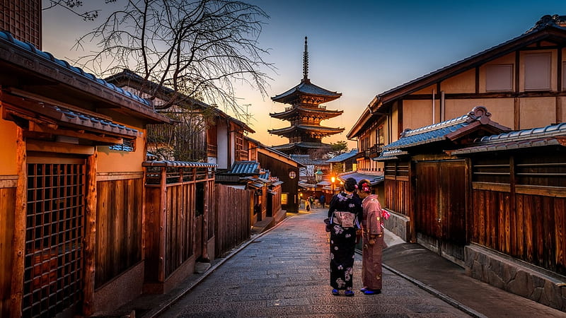 Kyoto Old Town, japanese, town, old, kimono, geisha, japan, kyoto, traditionel, scenery, street, HD wallpaper