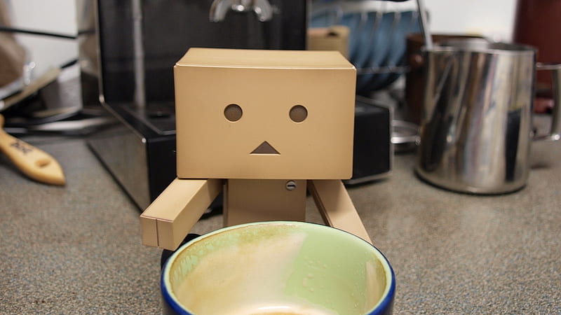 Cup drink waiting-Danboard boxes robot, HD wallpaper | Peakpx