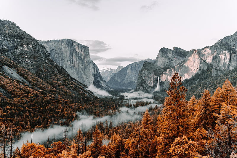 A view of misty Yosemite Valley from Tunnel View, colors, sky, Autumn, mist, fall, HD wallpaper