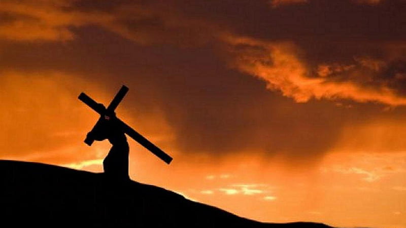 Jesus With Cross Wtih Background Of Clouds Cross, HD wallpaper
