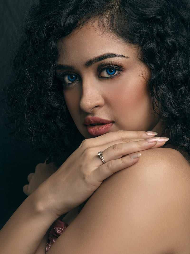 Apsara Rani, actress, telugu, HD phone wallpaper