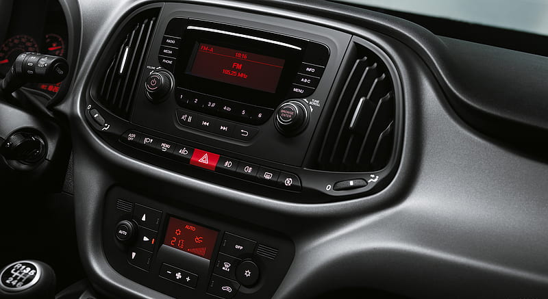 2015 Fiat Doblo - Central Console , car, HD wallpaper