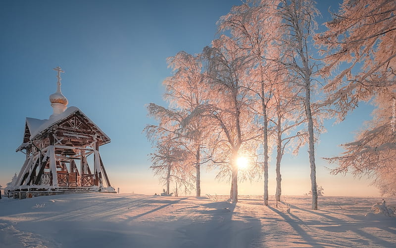Bell Tower in Russia, wooden, hoarfrost, snow, Russia, bell, trees, winter, HD wallpaper