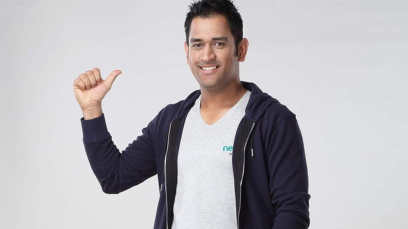 MS Dhoni Is Standing In White Background Wearing White Blue Overcoat Dhoni, HD wallpaper