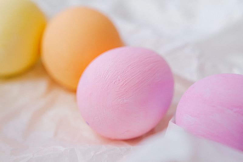 Pastel Colored Eggs In Close-up View, HD wallpaper