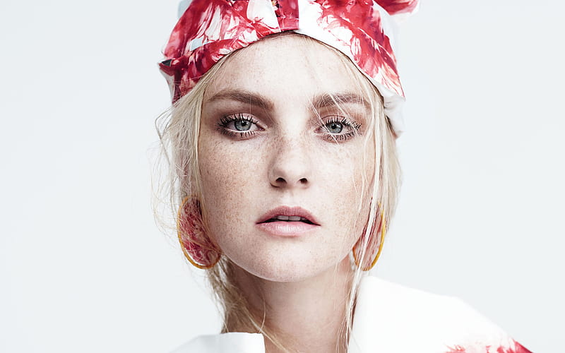 Caroline Trentini, portrait, Brazilian supermodel, makeup, beautiful gray eyes, hoot, HD wallpaper