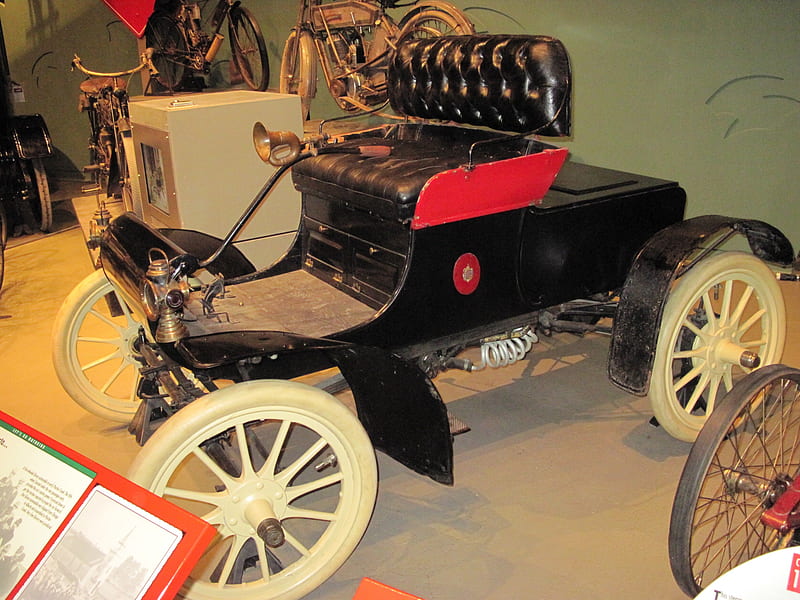 1902 Cadillac at the museum, red, cadillac, black, yellow, wood, wheels, HD wallpaper