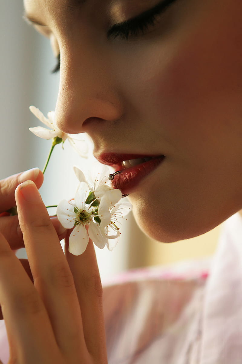 Kira W, blossom, red lipstick, HD phone wallpaper