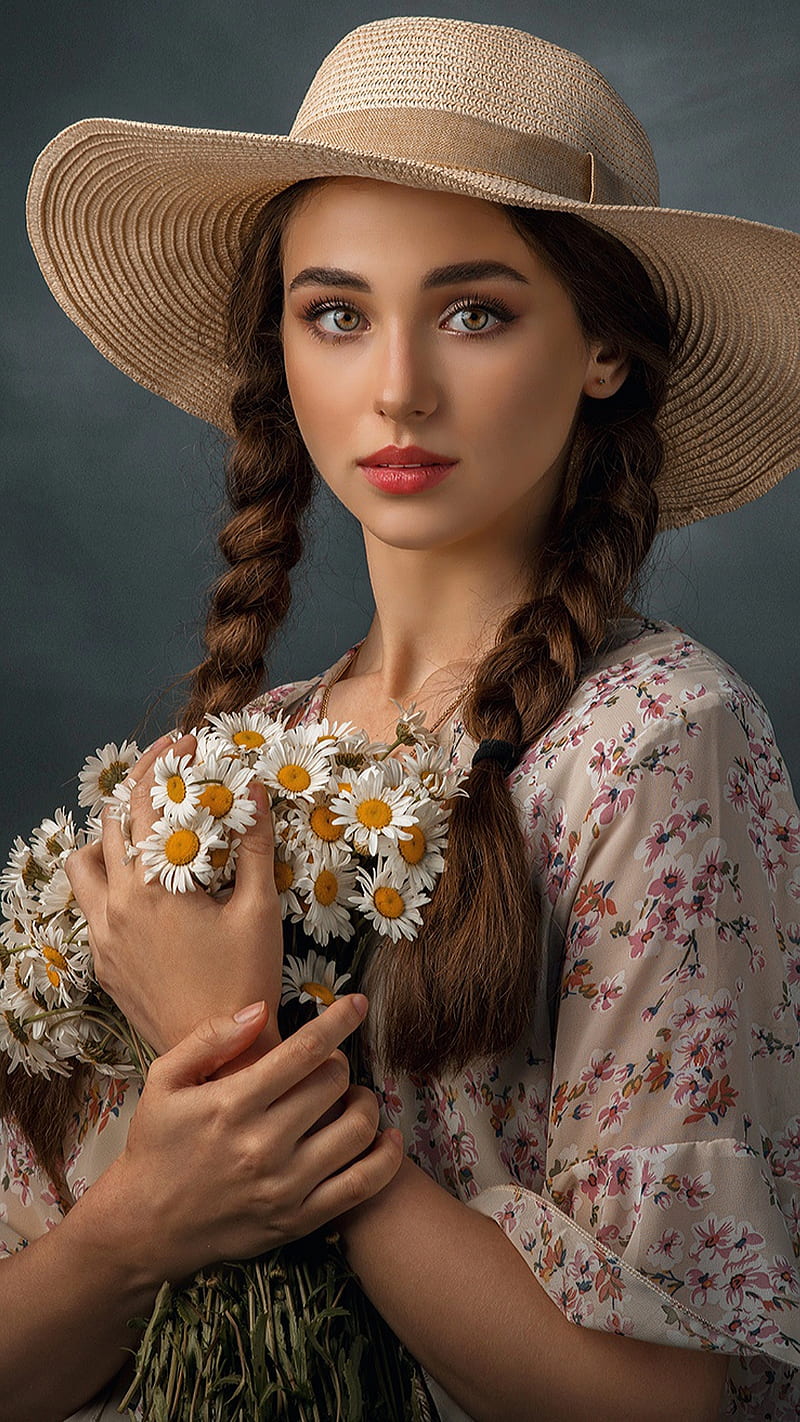 Portrait, bonito, beauty, bouquet, brown eyes, cute, daisy, floral, girl, gorgeous, HD phone wallpaper