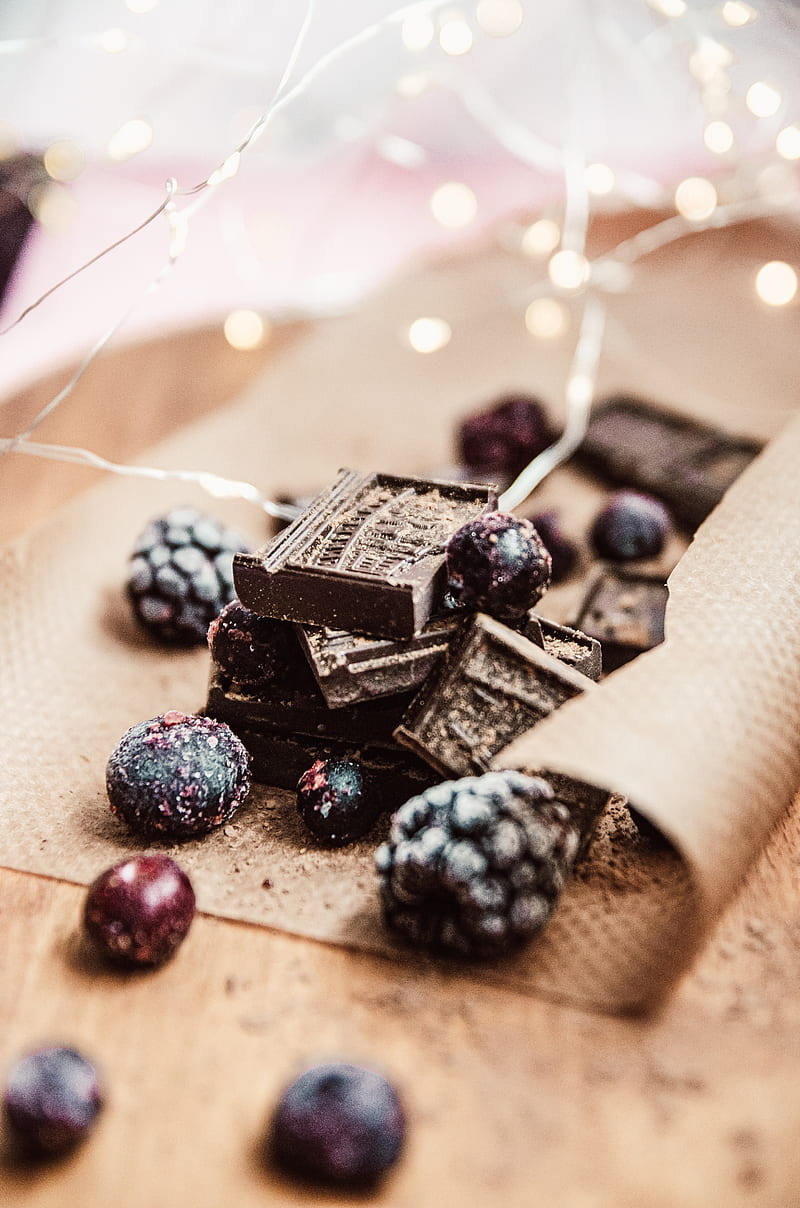 chocolate, berries, dessert, garland, HD phone wallpaper