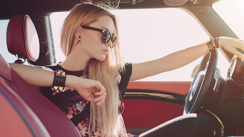 Blonde Girl Sitting In Car, blonde, girls, model, HD wallpaper