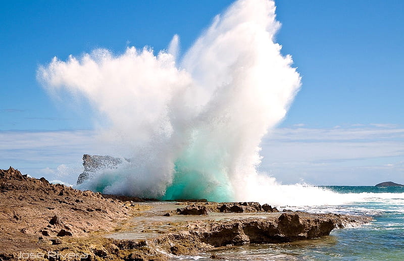 Giant Waves, breaking, beach, giant, water, rock, waves, sea, HD wallpaper