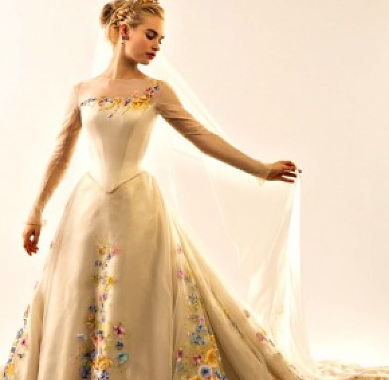 Lily James editorial image. Image of full, dress, cinderella - 172961600