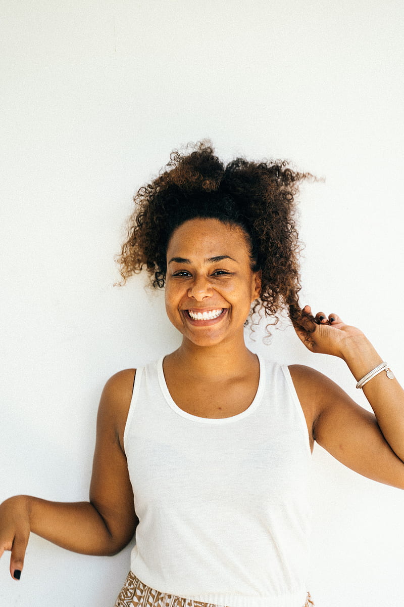 Woman in White Tank Top Smiling, HD phone wallpaper