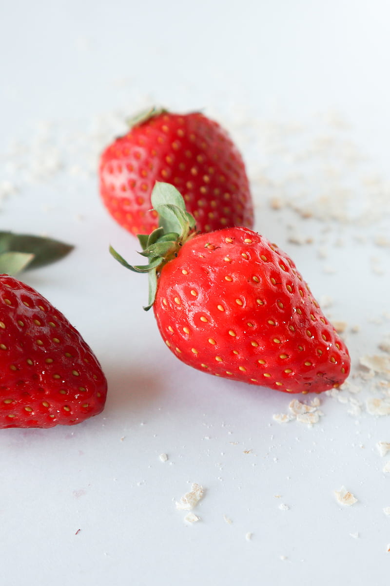 strawberry, berries, fruit, white, crumbs, HD phone wallpaper