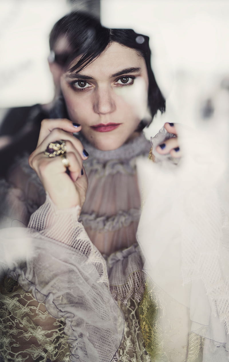 SoKo, women, singer, actress, French, short hair, dark hair, HD phone wallpaper