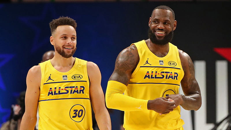 Smiling Stephen Curry LeBron James Are Wearing Yellow Sports Dress Stephen Curry, HD wallpaper