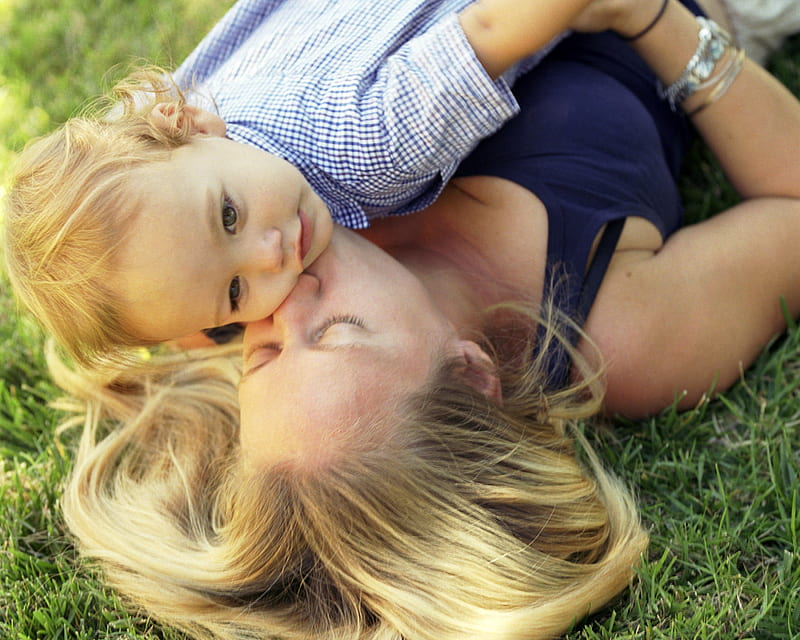 Mommy whispers , trust, wonderful, special, grass, blonde, bonito, unique, great love, both, mother, green, heart, nature, son, god, faith, HD wallpaper