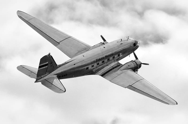 Douglas DC3 -Dakota, world, passenger, douglas, wwii, carrier, classic, vintage, guerra, skytrain, ww2, dc3, antique, airplane, plane, dc-3, dakota, troop, c47, HD wallpaper