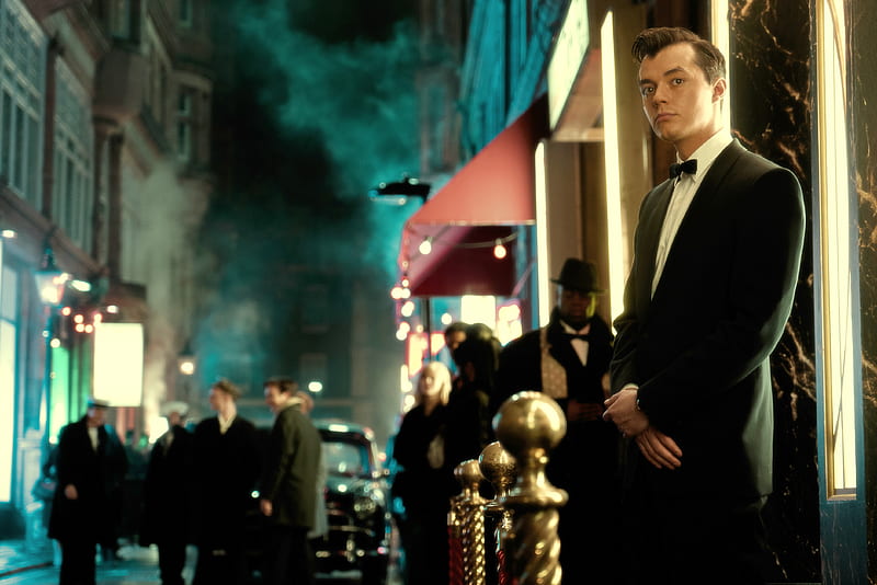 PENNYWORTH Really Does Look Like Bond Meets Batman, HD wallpaper