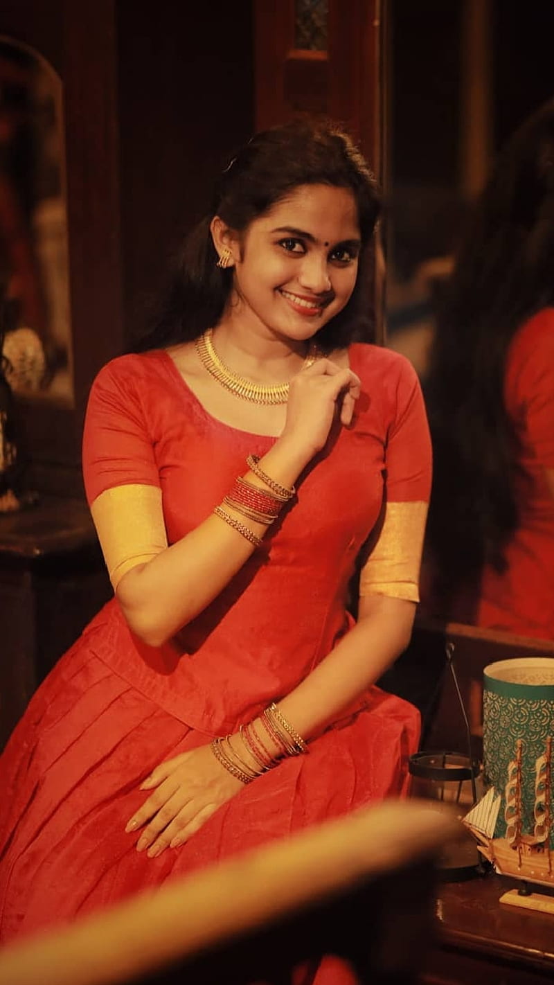Beauty 829, actress, devika, devu, dress, malayalam, red, traditional dress, HD phone wallpaper