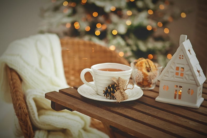 Cozy Holidays , candle, holidays, cozy, glow, lantern, christmas, home, bonito, tea, coffee, HD wallpaper