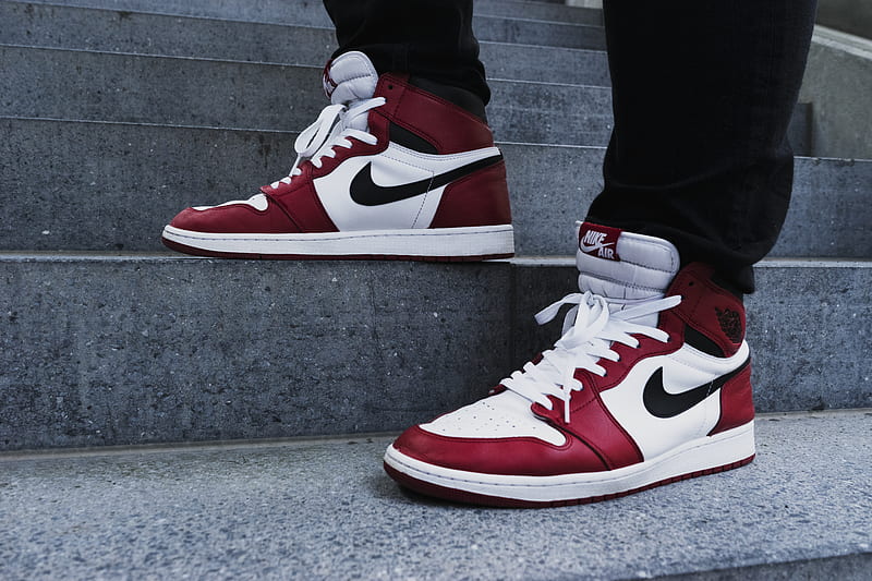 person wearing pair of red-and-white Air Jordan 1 shoes, HD wallpaper