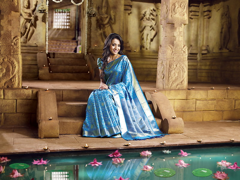 Indian Beauty, lotus, lovely, indian, bonito, trisha, smiling, pond, actress, temple, saree, blue, HD wallpaper
