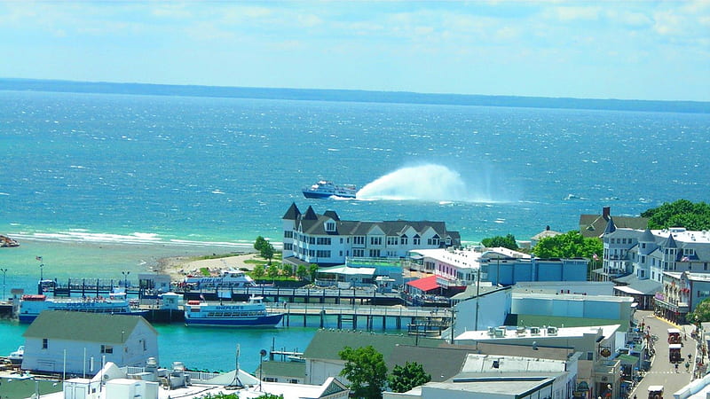 Mackinac Island Michigan, mackinac, background, michigan, horse, carriage, ferry, , island, HD wallpaper