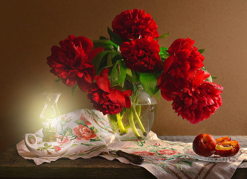Still life, red, candle, pretty, table, lovely, lantern, fruits, vase, bonito, peonies, bouquet, flowers, peach, HD wallpaper