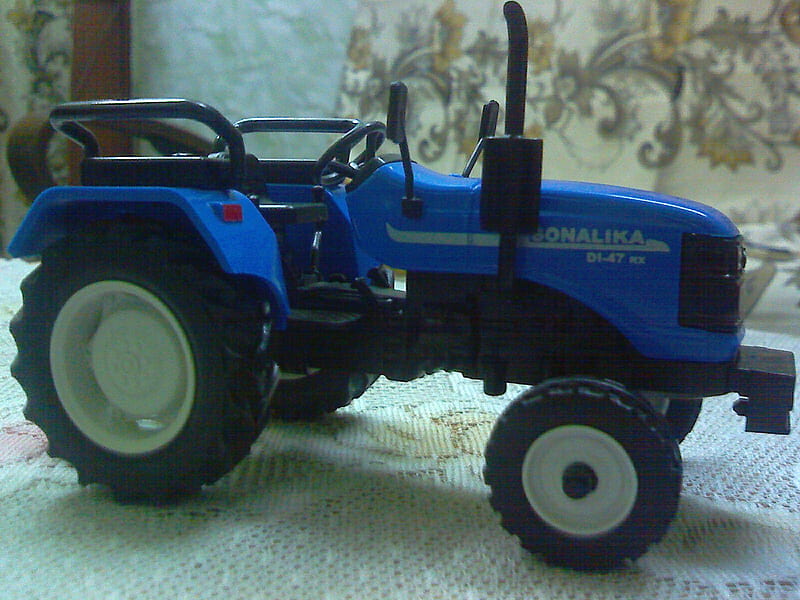 sonalika tractor scale model, scale, model, sonalika, tractors, toys, centy, HD wallpaper