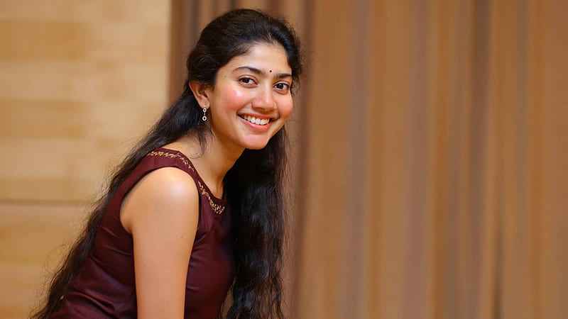 Beautiful Smiley Sai Pallavi Is Wearing Brown Dress In Blur Background Girls, HD wallpaper