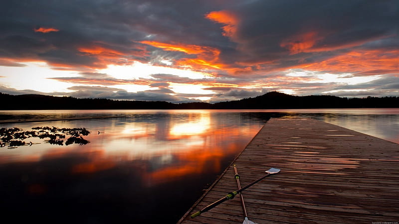 gorgeous sunset sky over a dock on a lake, dock, sunset, oars, reflection, clouds, lake, HD wallpaper