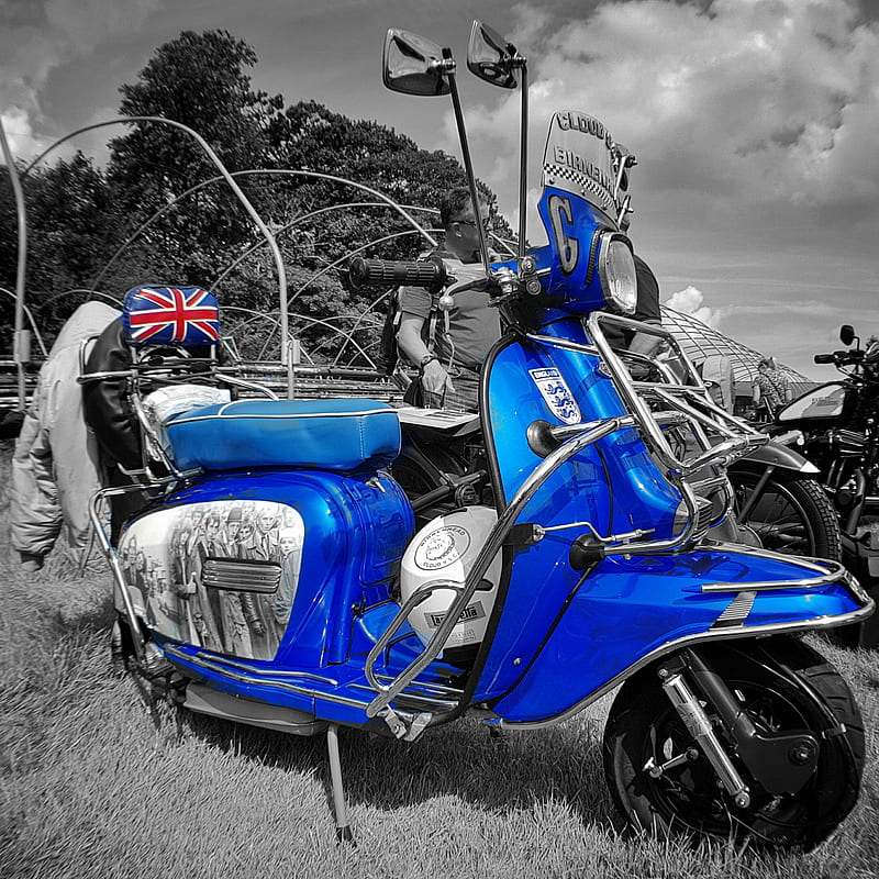 Scooter, motorcycle, mods, blue, colour splash, HD phone wallpaper