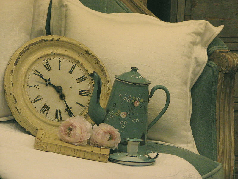 Breakfast in Bed, teapot, still life, bedroom, clock, roses, bed, HD wallpaper