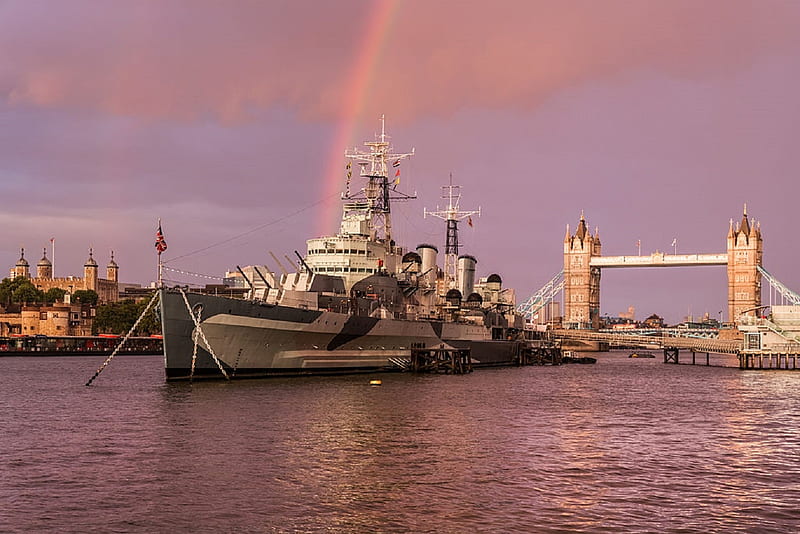 WORLD OF WARSHIPS HMS Belfast part of the Imperial War Museum, London UK, River Thames, camoflage scheme, early evening, rainbow, Tower Bridge, Cruiser, HD wallpaper