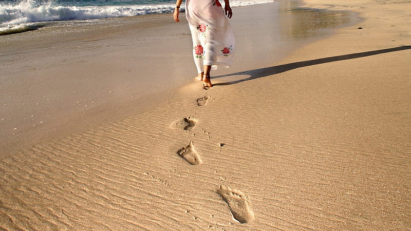 Footprints, summer time, woman, sea, beach, sand, splendor, summer, nature, lady, HD wallpaper