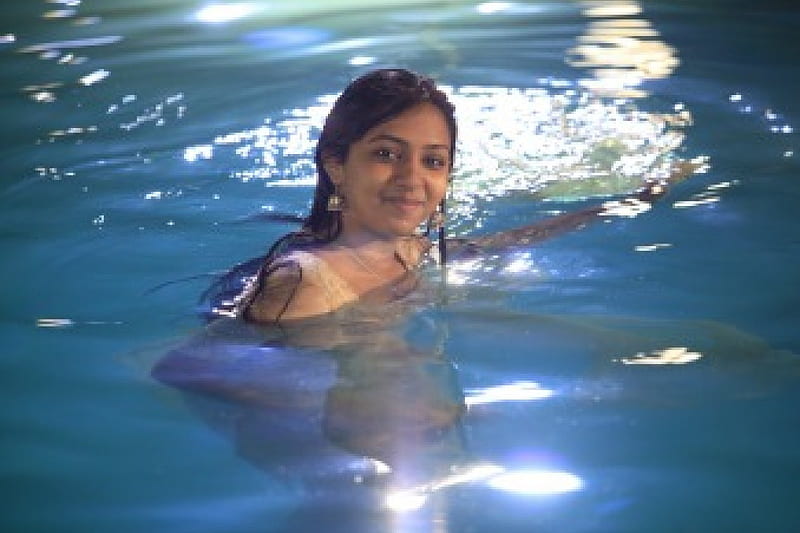 Menon, female, actress, swim, girls, woman, HD wallpaper Menon, female, actress, swim, girls, woman, HD wallpaper