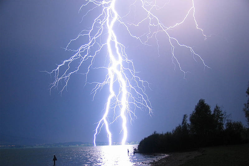 Lightning Strikes Water, nature, forces of nature, lightning, HD wallpaper