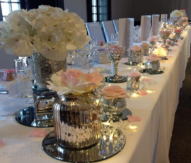 Amazing Top Table Styling, amazing, lovely, decoration, bonito, special day, table setting, silver, pink roses, elegant, lights, flowers, petals, hadacarolina, HD wallpaper