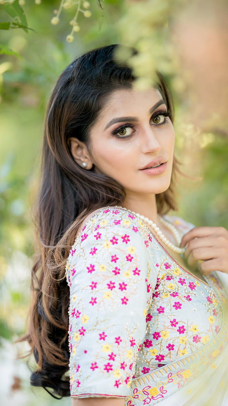 800px x 1423px - Yashika Anand, tamil actress, model, HD phone wallpaper | Peakpx