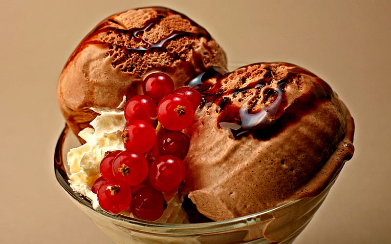 Chocolate ice cream, delicious, ice cream, balls, chocolate, red fruits, HD wallpaper